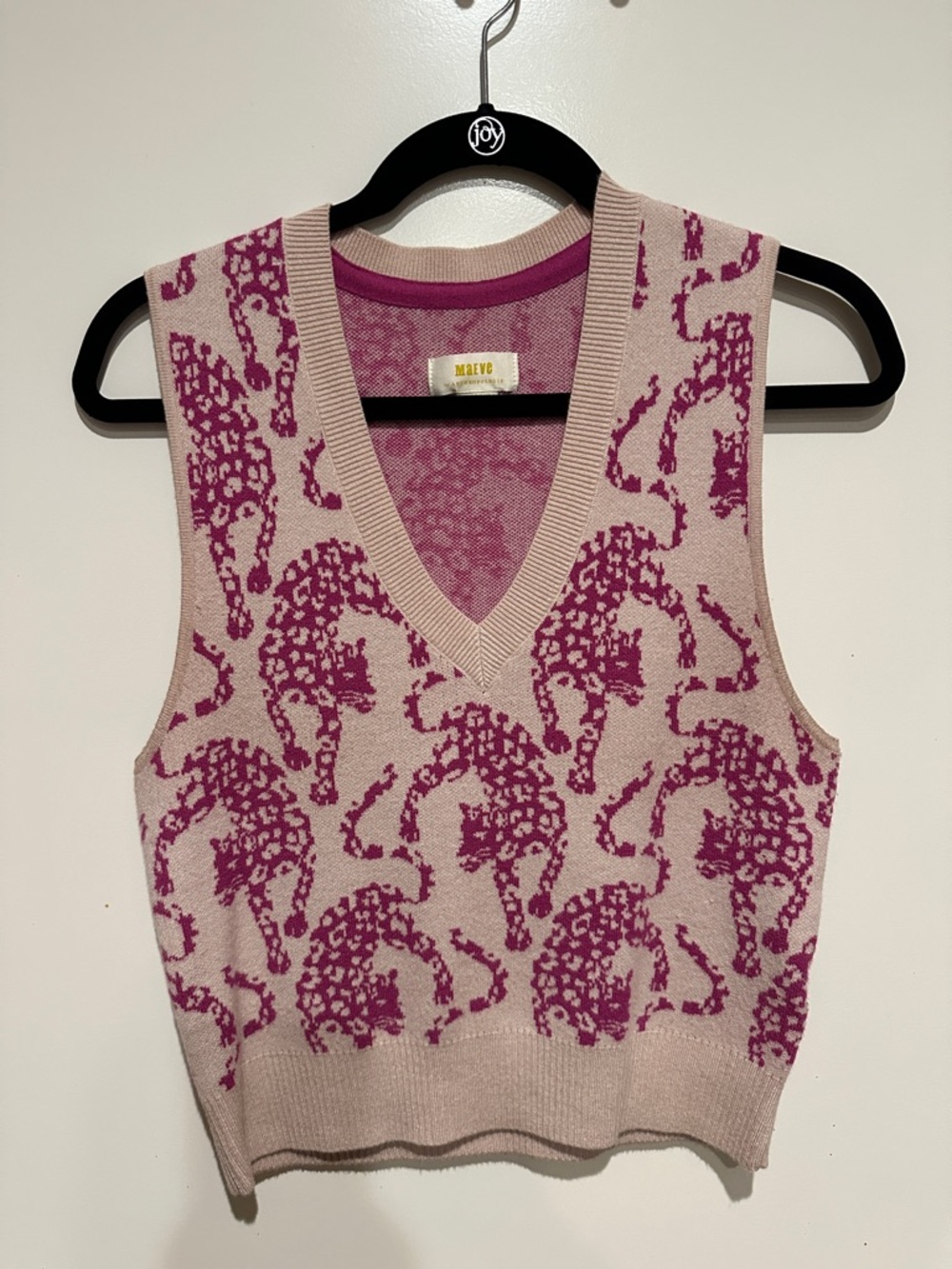 Maeve Pink and Magenta Leopard Intarsia V-Neck Sweater Vest